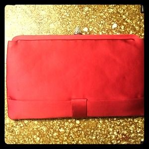Red Clutch